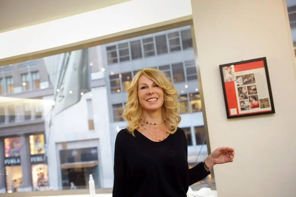 Sombre hair is like ombré's sexy sister, and you're going to LOVE it